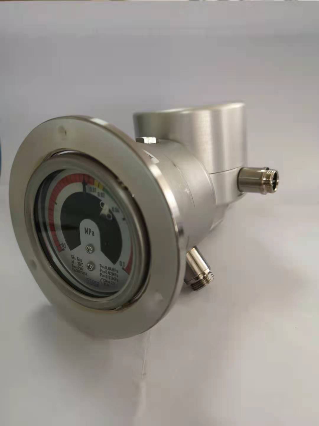 远传SF6密度监测器